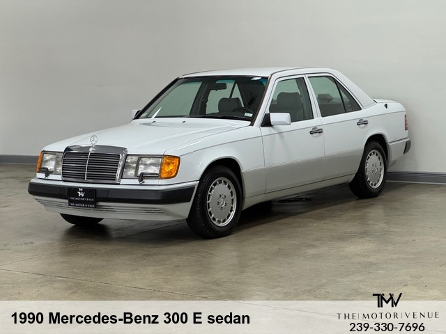 1990 Mercedes-Benz 300 E sedan