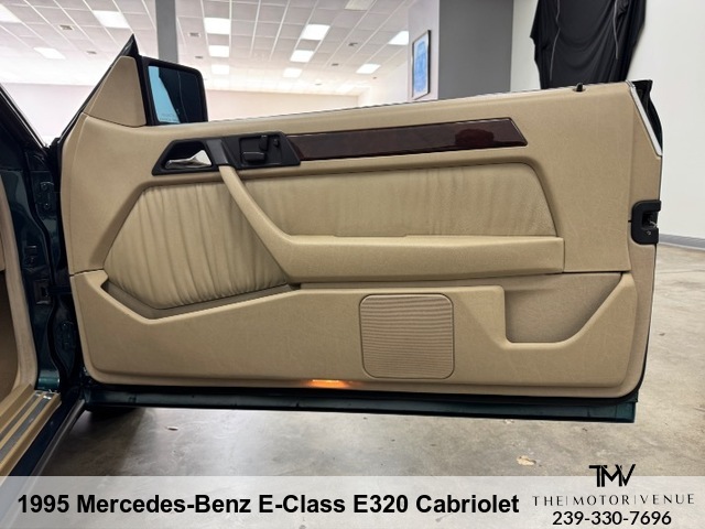 1995 Mercedes-Benz E-Class E320 Cabriolet